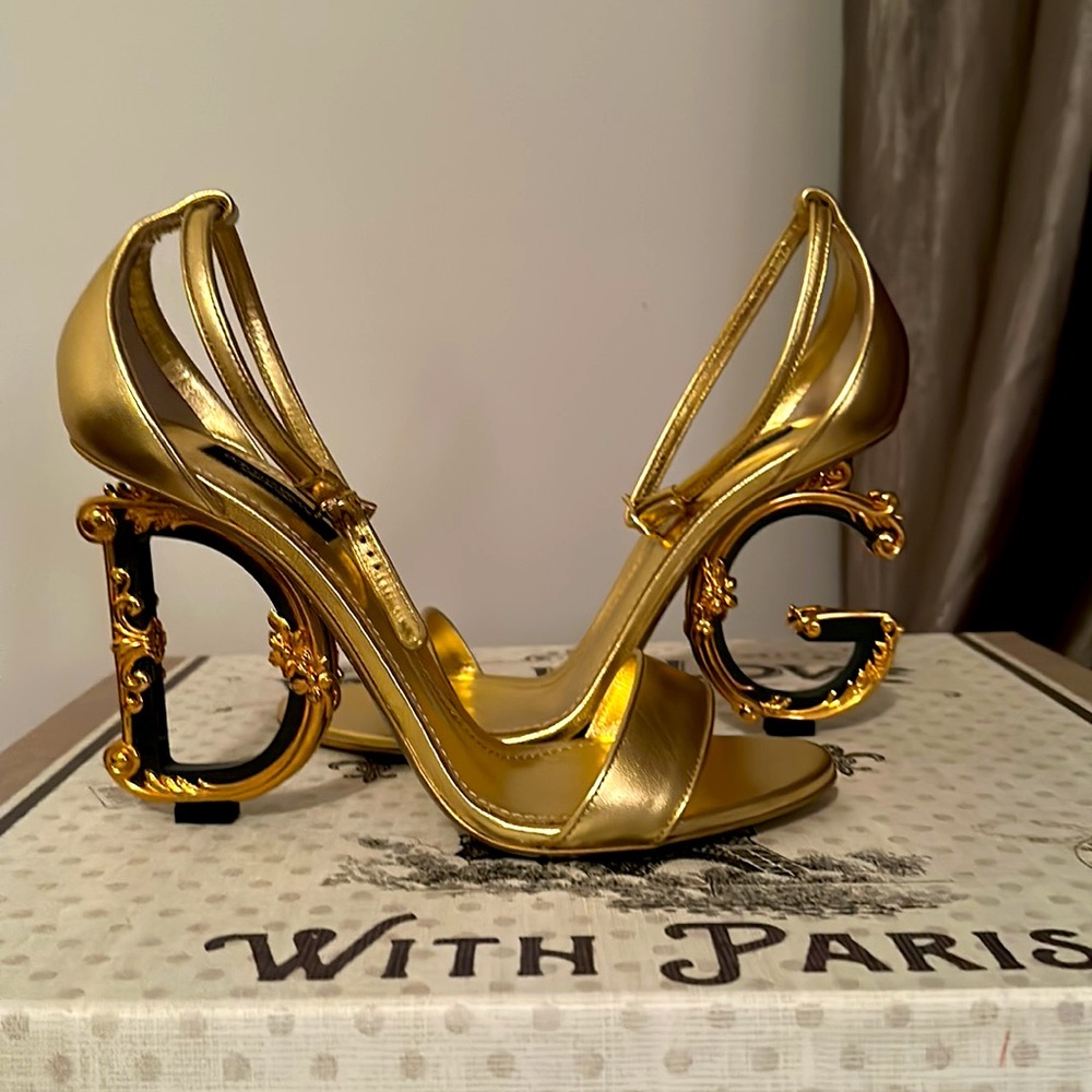 Dolce & Gabbana (DG) heels